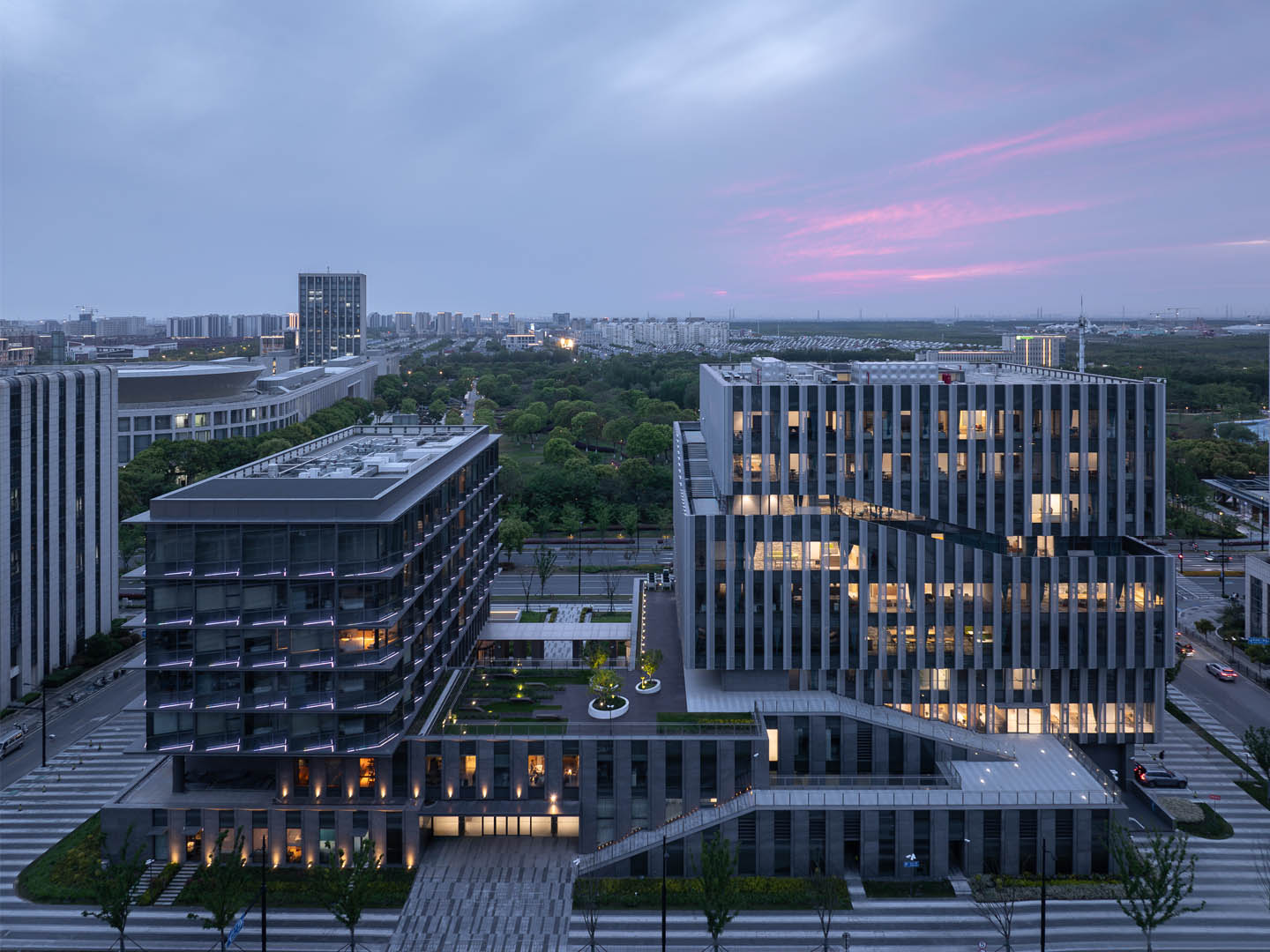 Shanghai Lingang Center